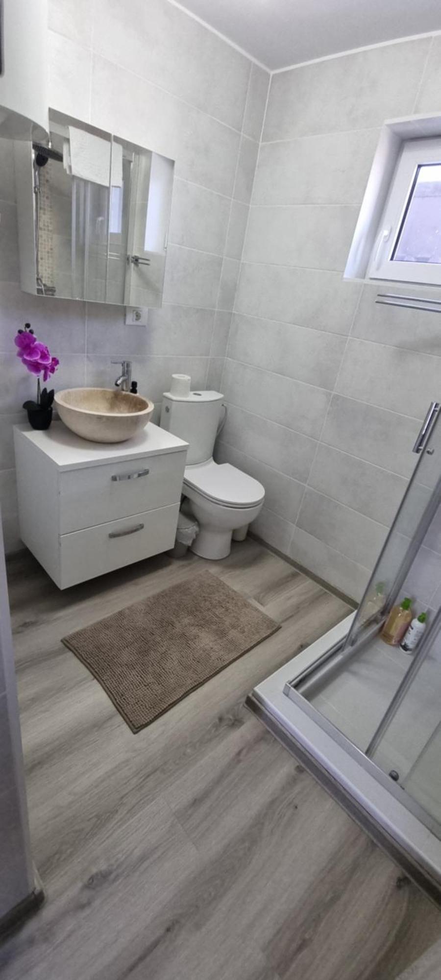 Casuta Intima *